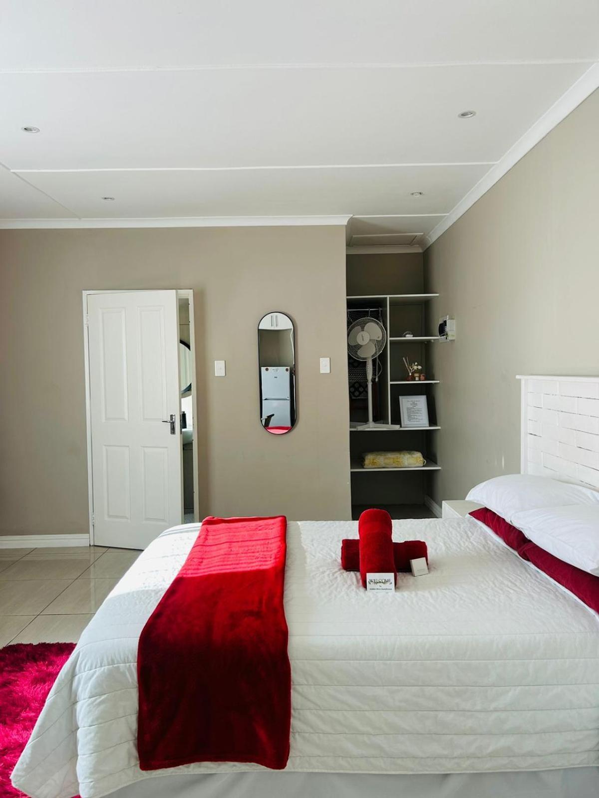 Hidden Bliss Guesthouse East London Kamer foto